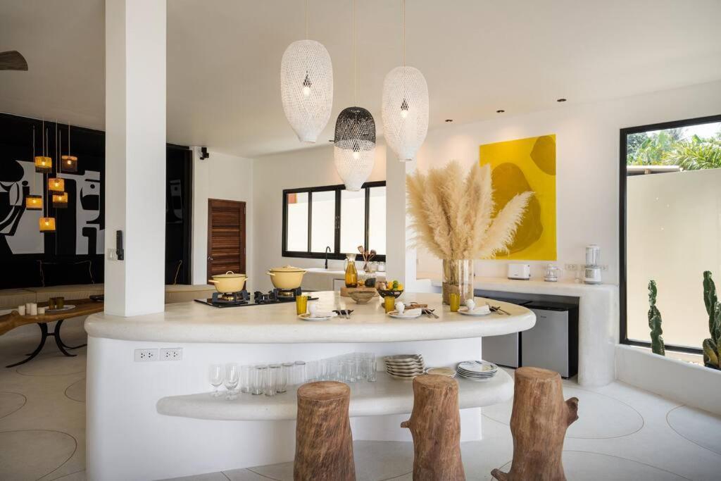 Villa Le Cerf Dore Hinkong 外观 照片